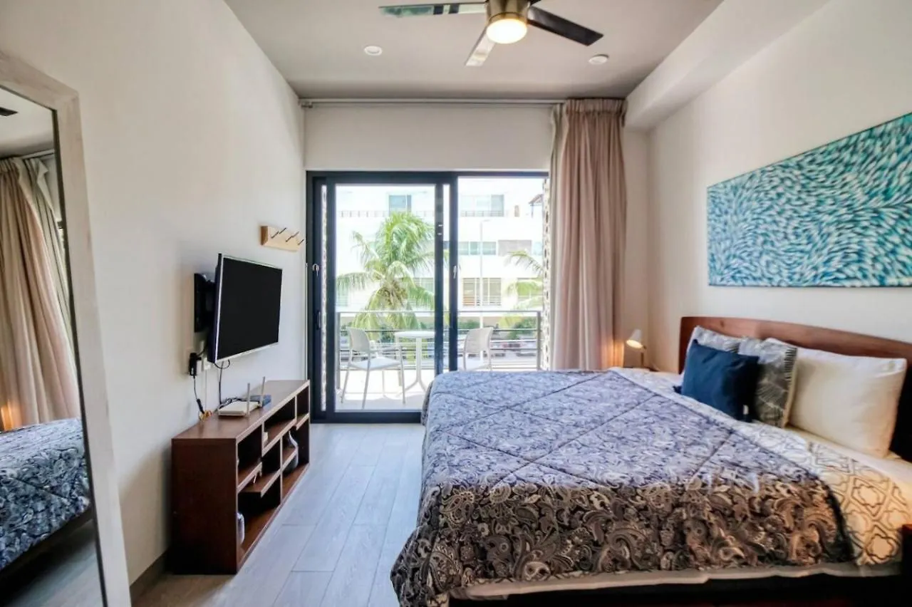 Quiet Studio 2 Blocks To The Beach 신데 델 카르멘